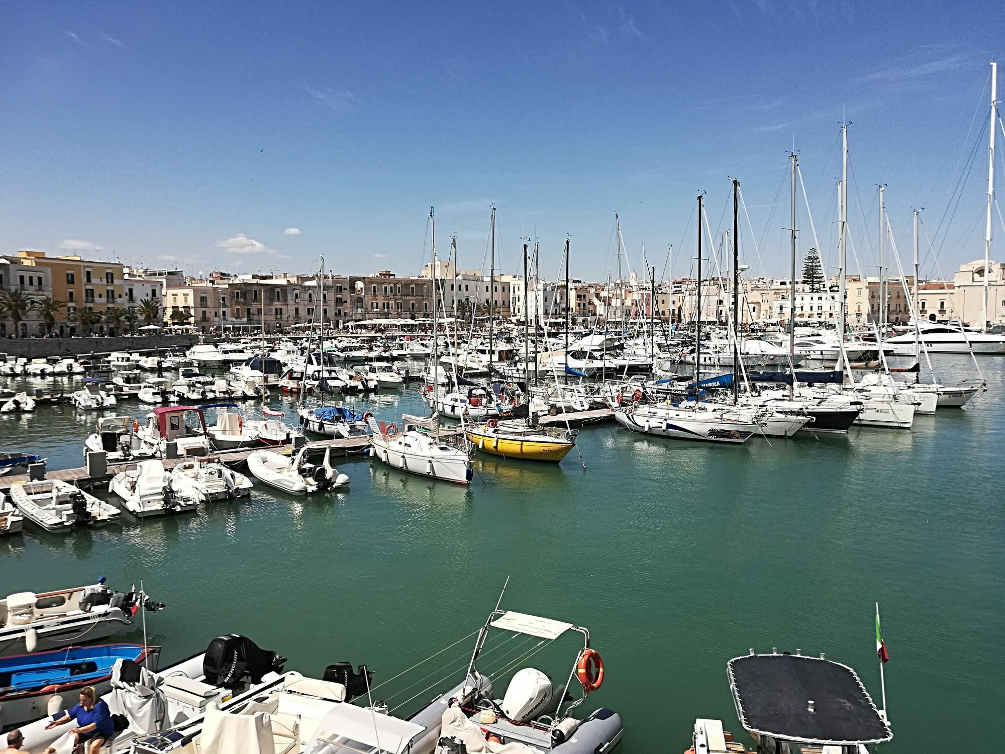 Ad Home Trani Exterior foto